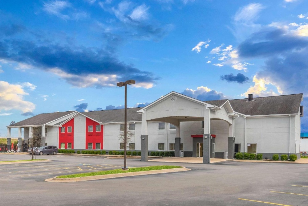 Econo Lodge Inn & Suites North Little Rock Main image